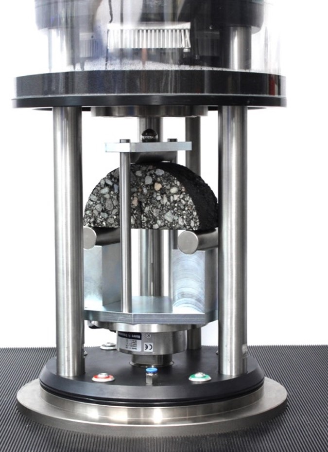 电动型沥青混淆料性能试验仪（AMPT Qube） - 尊龙集